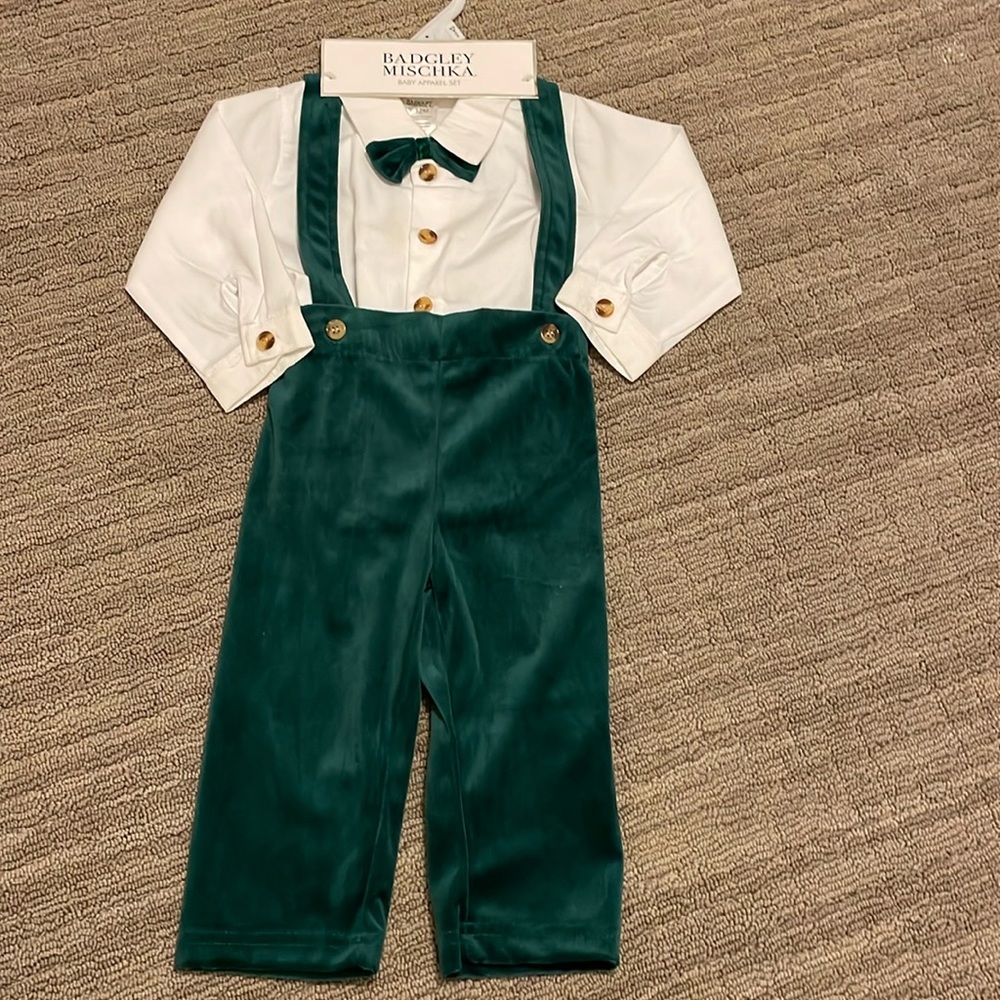 Badgley Mischa baby apparel set suspenders shirt bow tie NWT green velour